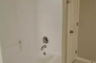 1105 Hall St, Bryan, TX 77803 - Photo 7