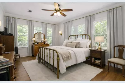 1004 Missouri Street, Houston, TX 77006 - Photo 13