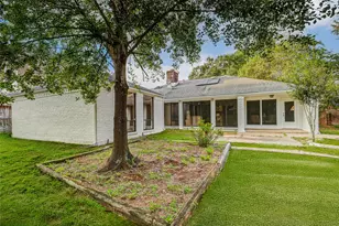 10303 Chevy Chase Dr, Houston, TX 77042 - Photo 43