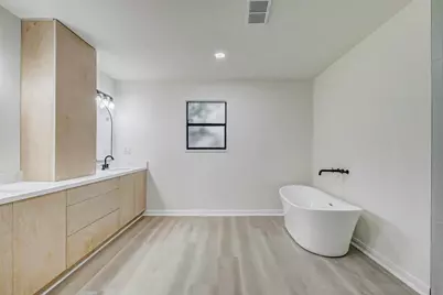 10303 Chevy Chase Drive, Houston, TX 77042 - Photo 31