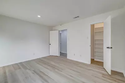 10303 Chevy Chase Drive, Houston, TX 77042 - Photo 39