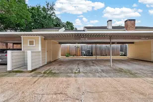 10252 Longmont Dr, Houston, TX 77042 - Photo 33