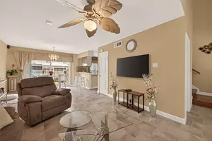10252 Longmont Dr, Houston, TX 77042 - Photo 11