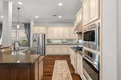 11 Canoe Bend Drive, Spring, TX 77389 - Photo 9