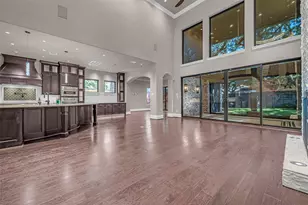 4719 Waring St, Houston, TX 77027 - Photo 9