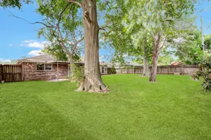 9617 Caffrey St, Houston, TX 77075 - Photo 27