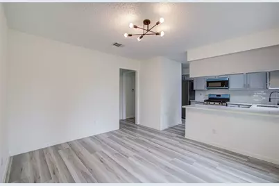 5727 Longforest Drive, Houston, TX 77088 - Photo 23