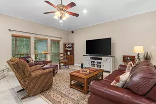 375 Crestview Dr, Livingston, TX 77351 - Photo 17