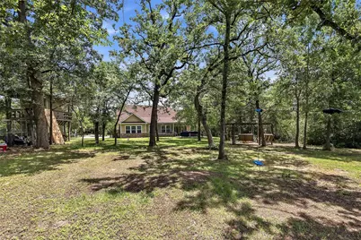 9669 Woodview Drive, College Station, TX 77845 - Photo 5