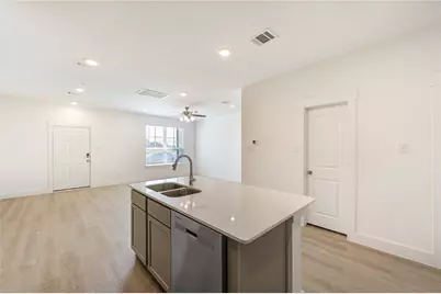 11910 De Carvalho Lane, Houston, TX 77375 - Photo 7