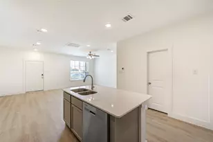 11910 De Carvalho Ln, Houston, TX 77375 - Photo 7