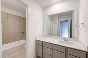 11910 De Carvalho Ln, Houston, TX 77375 - Photo 13