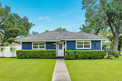 331 Redwood Street, Lake Jackson, TX 77566 - Photo 1