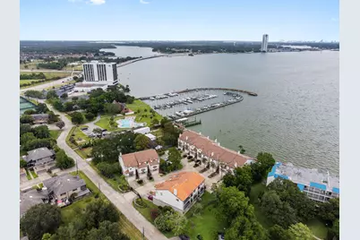 309 Lakeside Lane, Houston, TX 77058 - Photo 29