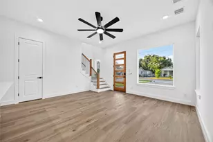 4633 Mallow St, Houston, TX 77051 - Photo 5