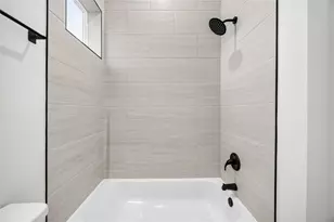 4633 Mallow St, Houston, TX 77051 - Photo 23