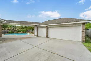 15730 Lake Loop Dr, Cypress, TX 77433 - Photo 41