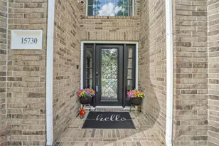 15730 Lake Loop Dr, Cypress, TX 77433 - Photo 3