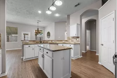 407 Crimson Coast Drive, League City, TX 77573 - Photo 3