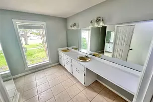 1406 Indian Shores Rd, Crosby, TX 77532 - Photo 11