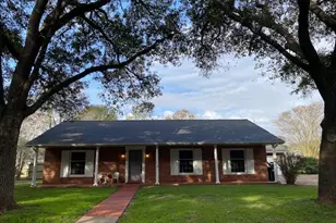 1210 Brazos St, Rosenberg, TX 77471 - Photo 1