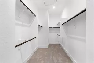 8411 Hempstead Rd, Houston, TX 77008 - Photo 17