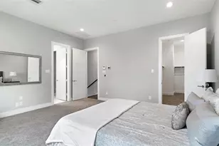 8411 Hempstead Rd, Houston, TX 77008 - Photo 15
