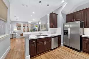 931 W 23rd St, Houston, TX 77008 - Photo 13
