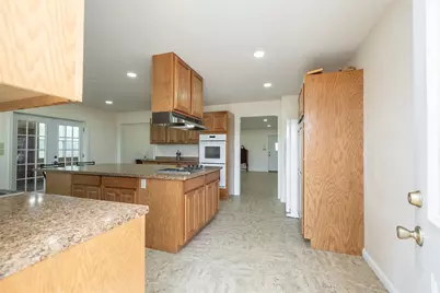 1601 Babylon Lane, Schulenburg, TX 78956 - Photo 11