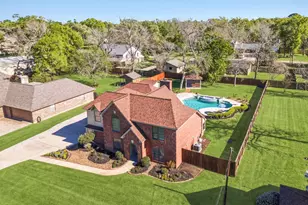 310 Pecan Loop Dr, Baytown, TX 77523 - Photo 1