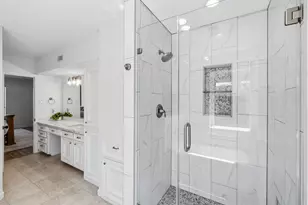 310 Pecan Loop Dr, Baytown, TX 77523 - Photo 17