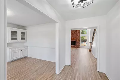 310 Pecan Loop Drive, Baytown, TX 77523 - Photo 3