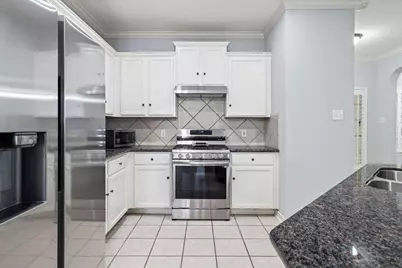 1223 Lexington Green Drive, Missouri City, TX 77459 - Photo 9