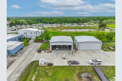 1835 County Road 130, Pearland, TX 77581 - Photo 5