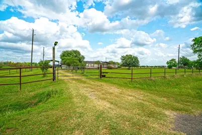 37038 Bell Road, Waller, TX 77484 - Photo 3