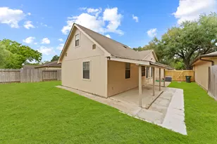 3926 Millrock Cir, Sugar Land, TX 77479 - Photo 15