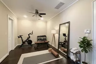 3917 Rose St, Houston, TX 77007 - Photo 9