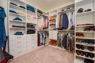 8745 Park Kolbe Ln, Houston, TX 77080 - Photo 17