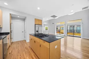 4202 Spencer St, Houston, TX 77007 - Photo 9