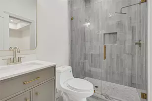 5619 Val Verde St, Houston, TX 77057 - Photo 13