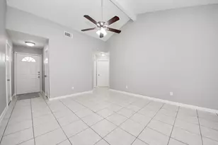 10603 Thorncliff Dr, Humble, TX 77396 - Photo 9