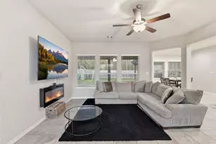 6818 Aspen Peak Dr, Baytown, TX 77521 - Photo 11