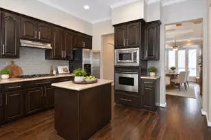 2146 Stacy Knoll, Houston, TX 77008 - Photo 7