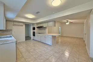 2043 Cherry Laurel Dr, Spring, TX 77386 - Photo 11