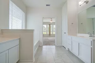 537 Green Meadows Dr, West Columbia, TX 77486 - Photo 35