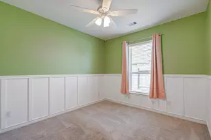 537 Green Meadows Dr, West Columbia, TX 77486 - Photo 7