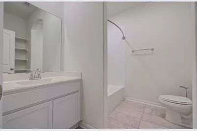 537 Green Meadows Drive, West Columbia, TX 77486 - Photo 9