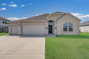 537 Green Meadows Dr, West Columbia, TX 77486 - Photo 3