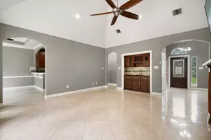 600 River Bend Dr, Baytown, TX 77521 - Photo 7