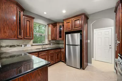 600 River Bend Drive, Baytown, TX 77521 - Photo 11